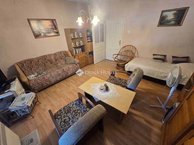 Eladó családi ház, Mezőkomáromban 16.5 M Ft, 2 szobás