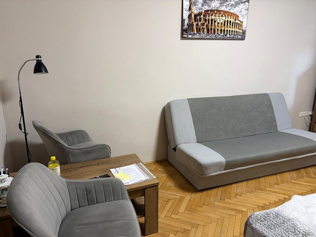 Kiadó téglalakás, albérlet, Pécsett, Garay utcában, 1 szobás