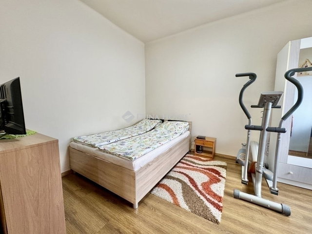 Eladó családi ház, Üllőn 87.9 M Ft, 4 szobás