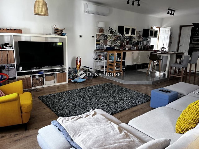 Eladó családi ház, Pilisen 89.5 M Ft, 4 szobás