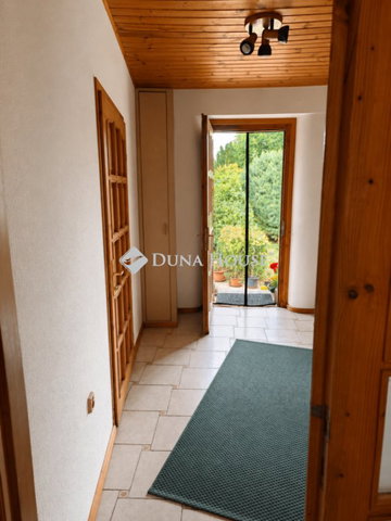 Eladó családi ház, Dunaharasztin 220 M Ft, 5 szobás