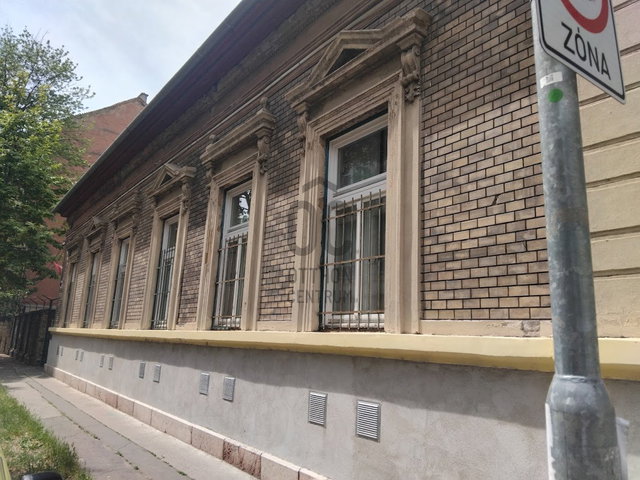 Eladó téglalakás, Budapesten, X. kerületben 83.7 M Ft, 4 szobás