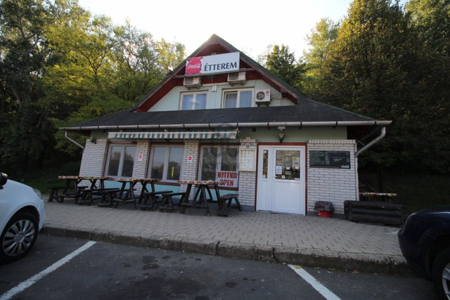 Eladó üzlethelyiség, Gödöllőn 90 M Ft / költözzbe.hu