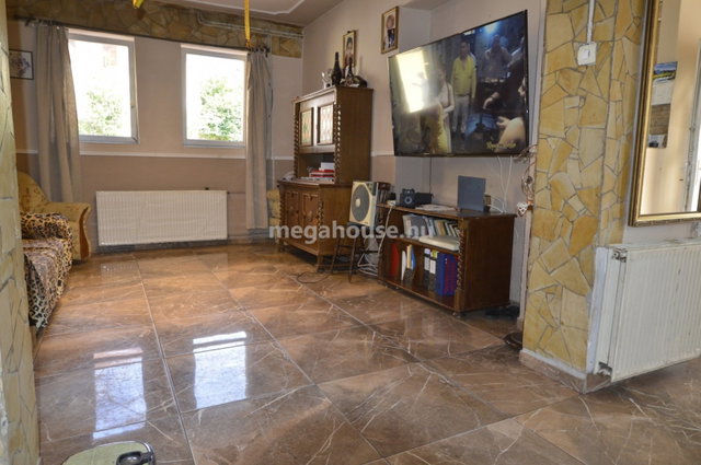 Eladó családi ház, Budaörsön 140 M Ft, 5 szobás