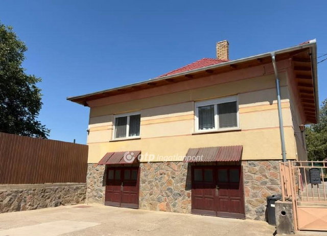 Eladó családi ház, Geresdlakon 48 M Ft, 5 szobás