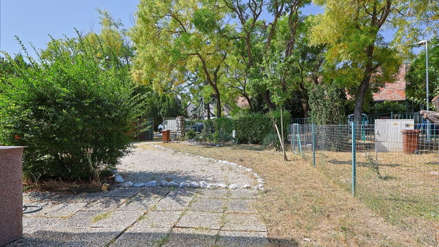 Eladó családi ház, Balatonfüreden 98.01 M Ft, 3 szobás