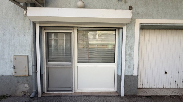 Kiadó üzlethelyiség, Hajdúszoboszlón 80 E Ft / hó