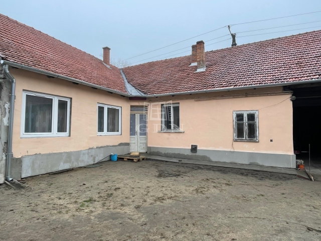 Eladó családi ház, Kisteleken 53.5 M Ft, 3 szobás