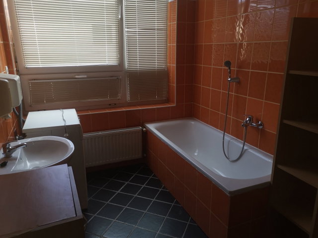 Kiadó téglalakás, albérlet, Győrött 180 E Ft / hó, 3 szobás
