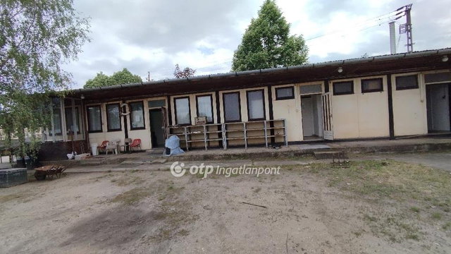 Eladó ipari ingatlan, Nagykátán 130 M Ft / költözzbe.hu