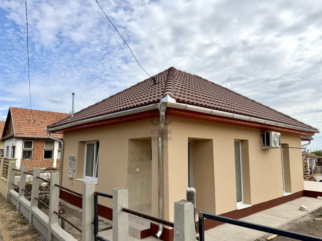 Eladó családi ház, Adácson 29 M Ft, 3 szobás