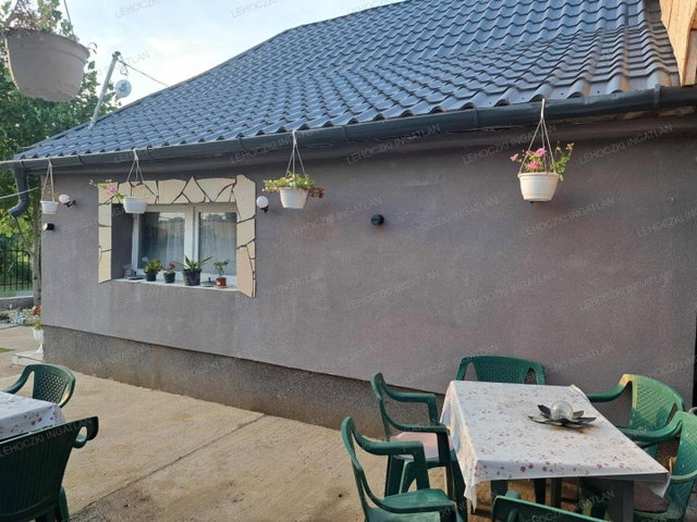 Eladó családi ház, Gávavencsellőn 22.5 M Ft, 4+1 szobás