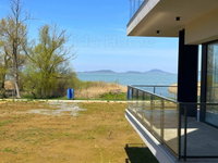 Eladó nyaraló, Balatonfenyvesen 99.99 M Ft, 3 szobás