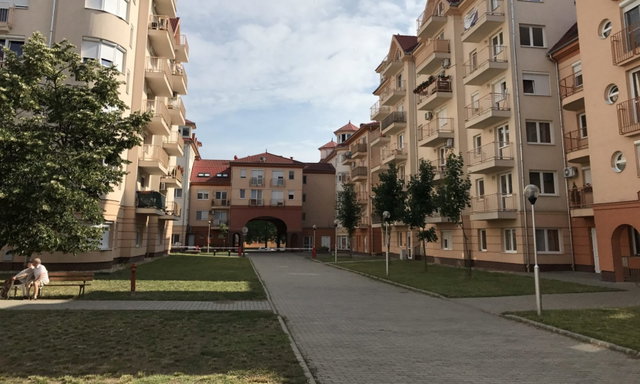 Kiadó téglalakás, albérlet, Debrecenben, Böszörményi úton