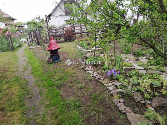 Eladó mezogazdasagi ingatlan, Tápiószőlősön, Halomaljai úton