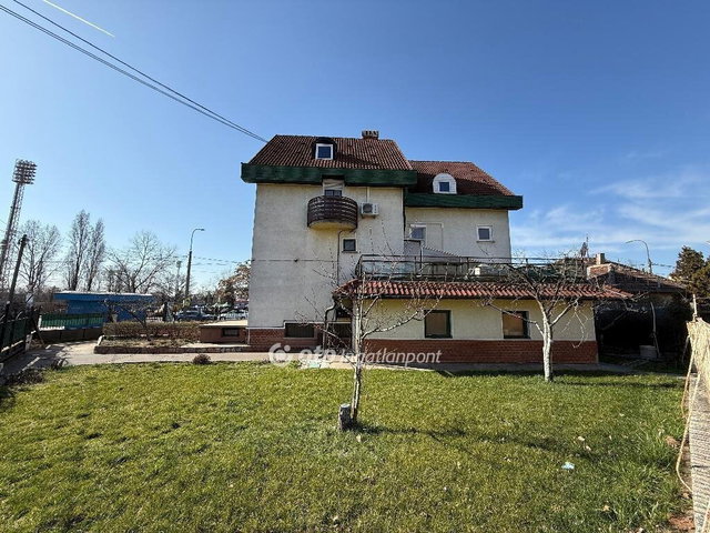 Eladó családi ház, Budapesten, XXI. kerületben 249.9 M Ft