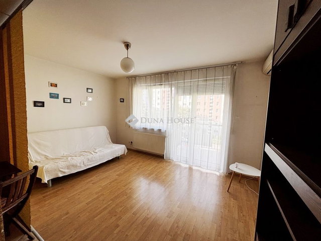 Eladó téglalakás, Budapesten, X. kerületben 56.9 M Ft, 1 szobás