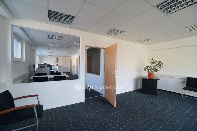 Kiadó iroda, Budaörsön 118 E Ft / hó, 1 szobás