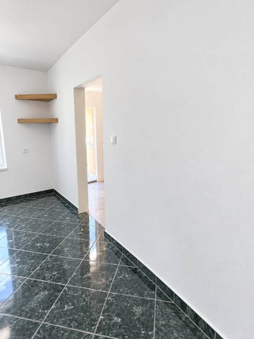 Eladó téglalakás, Tatán 14.9 M Ft, 1 szobás