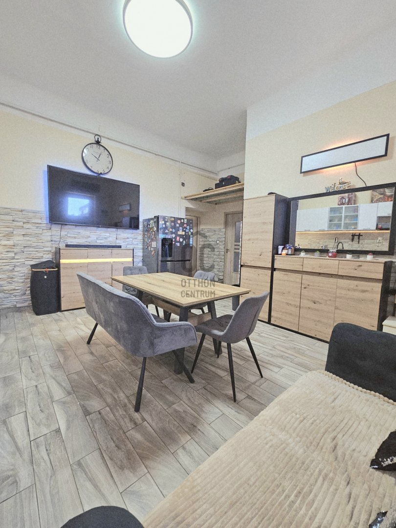 2 bed · 65m² · 77.900.000 ft