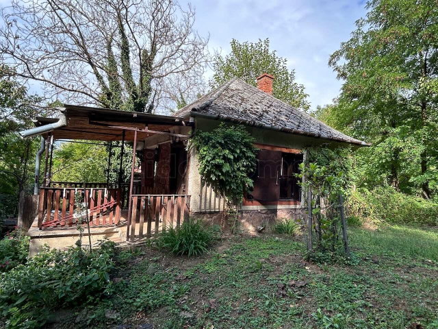 Eladó nyaraló, Gelsén 5.9 M Ft, 2 szobás / költözzbe.hu