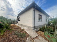 Eladó családi ház, Jászkisérén 9.999 M Ft, 2 szobás
