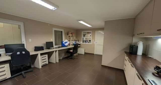 Eladó ipari ingatlan, Siófokon 360 M Ft / költözzbe.hu