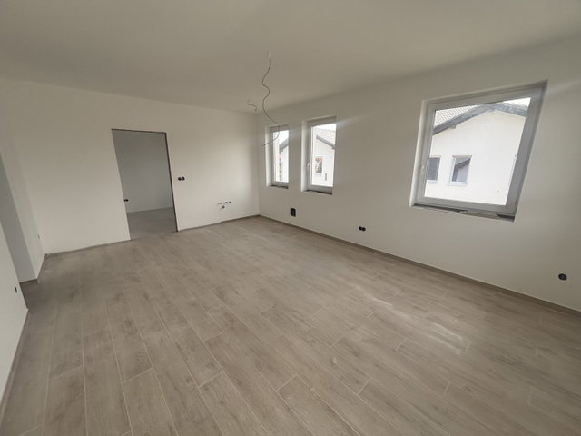 Eladó téglalakás, Dunaharasztin 84 M Ft, 3 szobás