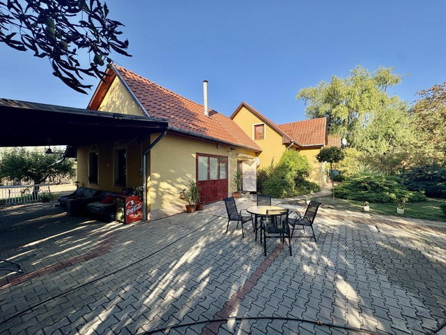 Eladó családi ház, Hódmezővásárhelyen 119 M Ft, 5 szobás