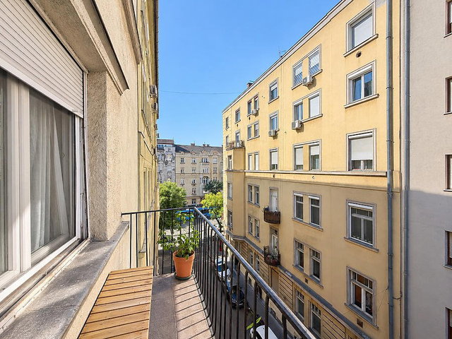 Eladó téglalakás, Budapesten, XI. kerületben, Bicskei utcában