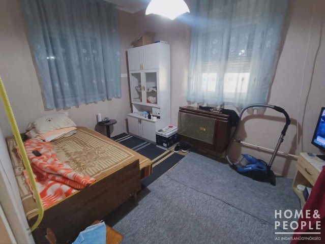 Eladó családi ház, Maroslelén 29.99 M Ft, 2 szobás