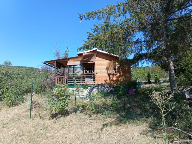 Eladó nyaraló, Vácon 11.5 M Ft, 1 szobás / költözzbe.hu