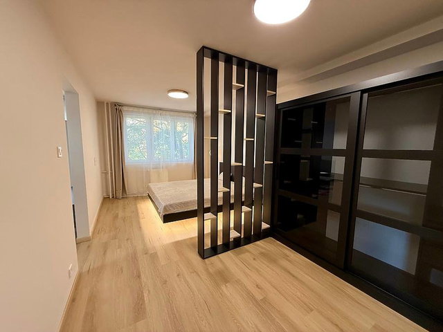 Eladó panellakás, Budapesten, III. kerületben 77.9 M Ft, 2 szobás