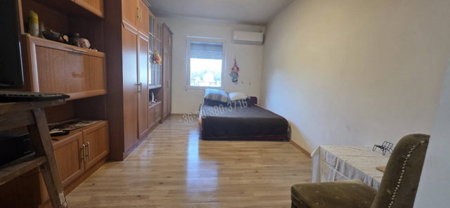 Eladó családi ház, Kulcson 36.3 M Ft, 2 szobás