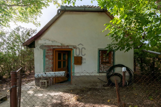 Eladó mezogazdasagi ingatlan, Vértesacsán 12.9 M Ft
