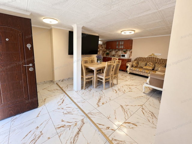 Eladó családi ház, Sarkadon 12.5 M Ft, 2 szobás