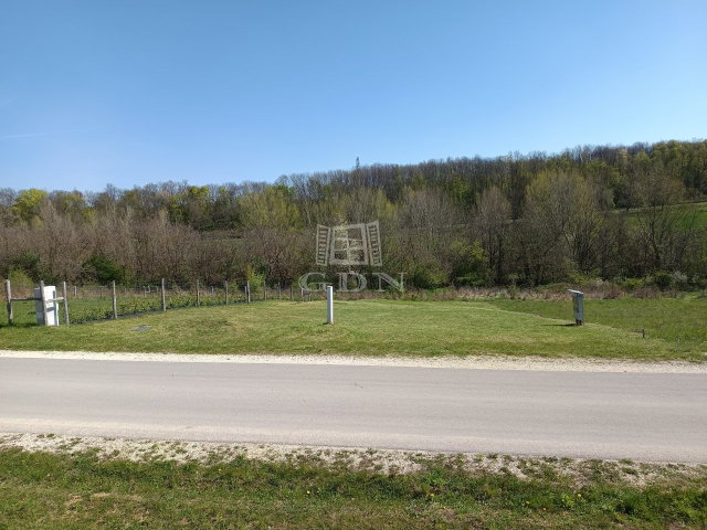 Eladó telek, Eplényen 24.3 M Ft / költözzbe.hu