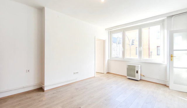 Eladó téglalakás, Szombathelyen 49.9 M Ft, 3 szobás