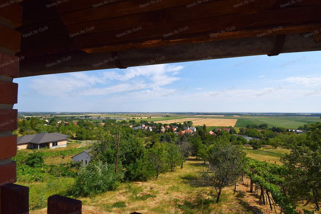 Eladó családi ház, Győrújbaráton 48.9 M Ft, 3 szobás