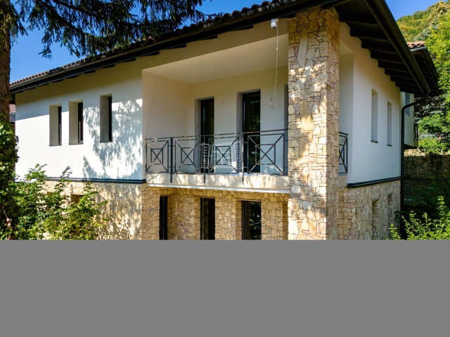 Eladó családi ház, Remeteszőlősön 549 M Ft, 4+1 szobás