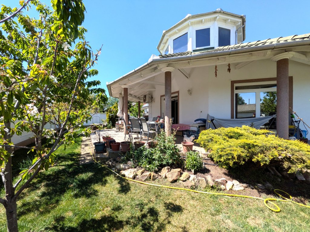 4 bed · 181m² · 145.000.000 ft