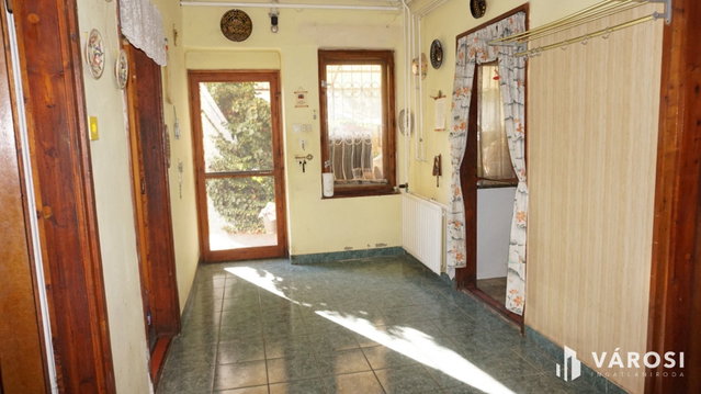 Eladó családi ház, Hódmezővásárhelyen 55 M Ft, 3 szobás