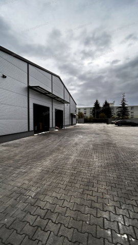 Kiadó ipari ingatlan, Nyíregyházán 700 E Ft / hó