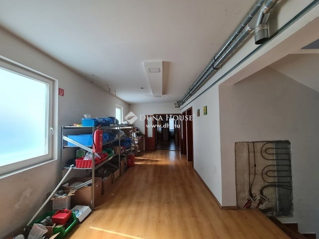 Eladó családi ház, Diósdon 250 M Ft, 5 szobás