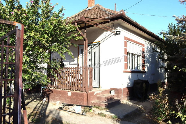 Eladó családi ház, Ceglédbercelen 53 M Ft, 2 szobás