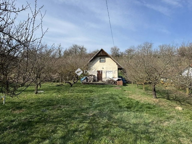 Eladó telek, Pécsett 16.9 M Ft / költözzbe.hu