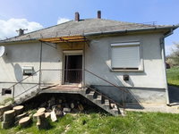 Eladó családi ház, Csapiban 26 M Ft, 3 szobás
