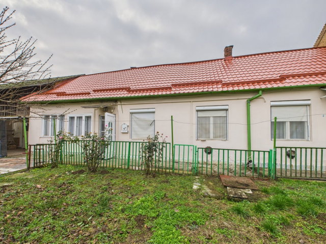 Eladó téglalakás, Bonyhádon, Kossuth Lajos utcában 18.9 M Ft