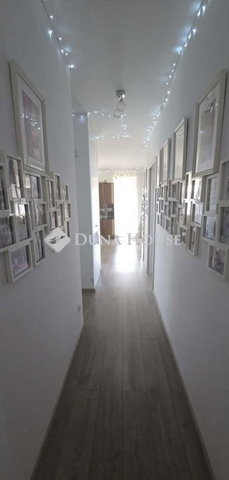 Eladó családi ház, Mogyoródon 105 M Ft, 4 szobás
