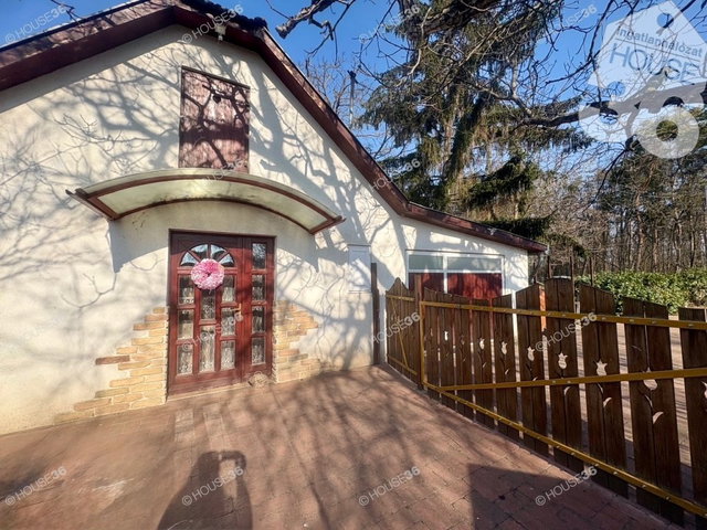 Eladó családi ház, Kecskeméten 79.9 M Ft, 5 szobás